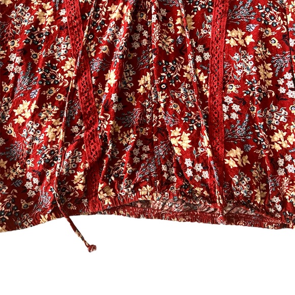 Self Esteem Crochet Trim Top - Picture 7 of 7